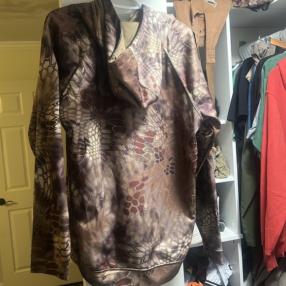 Kryptek Highlander pattern camo hoodie - Picture 3 of 8